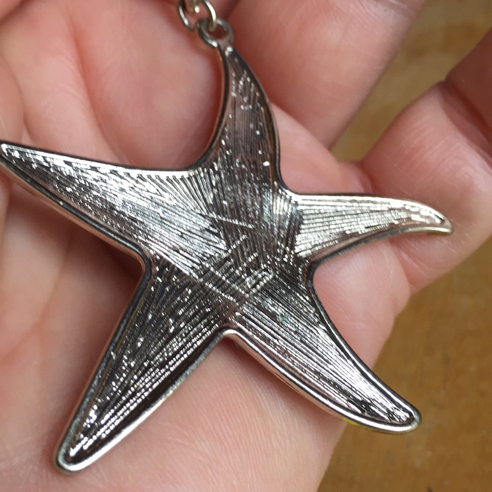 Pretty fishstar Keychain - Picture 3 of 3